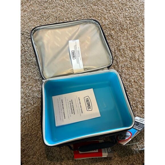 Thermos Kids Space Party Insulated Lunch Box Glow-in-the-Dark Design - Picture 7 of 8